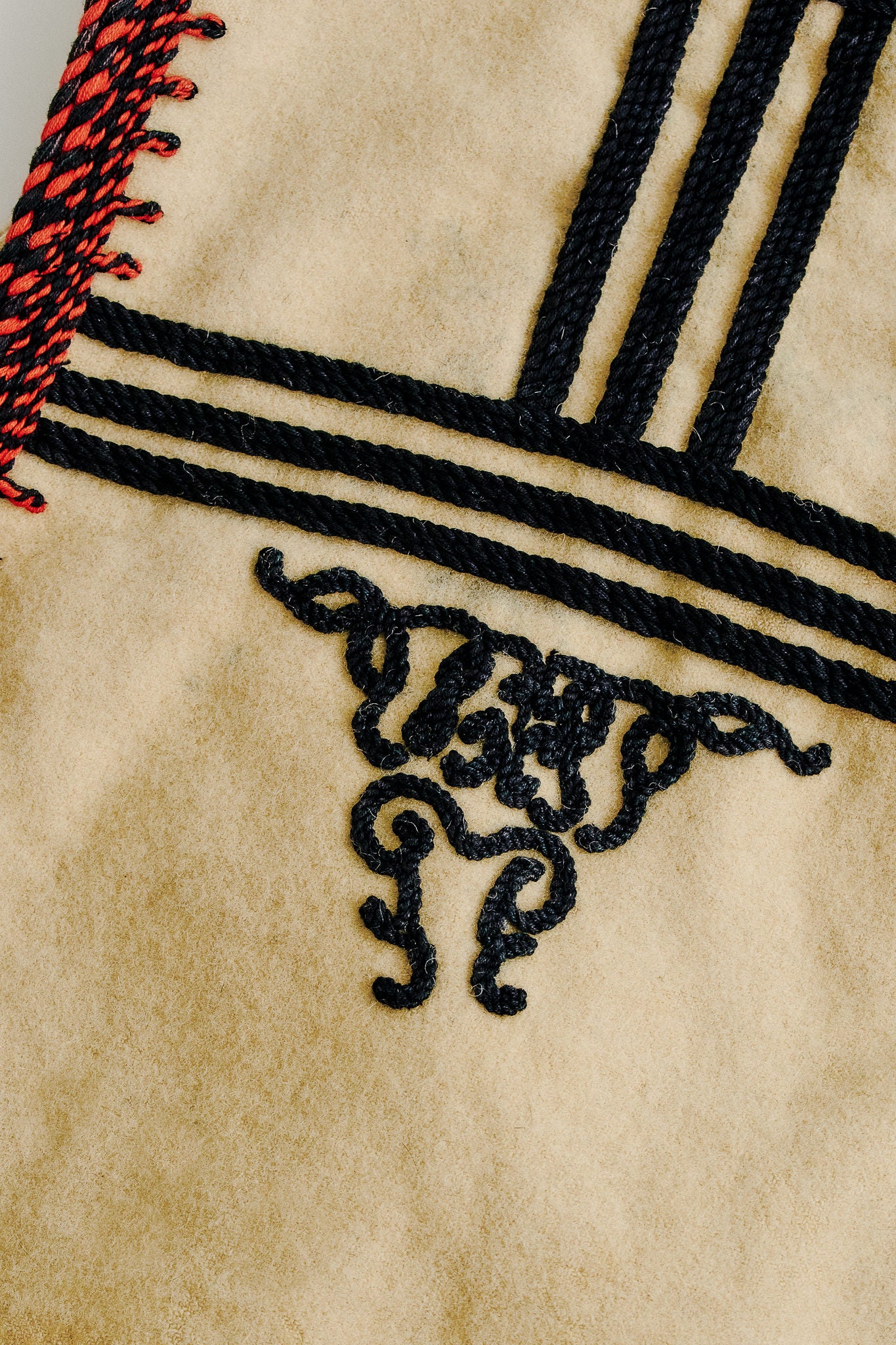 TRADITIONAL VINTAGE VEST - Image 3