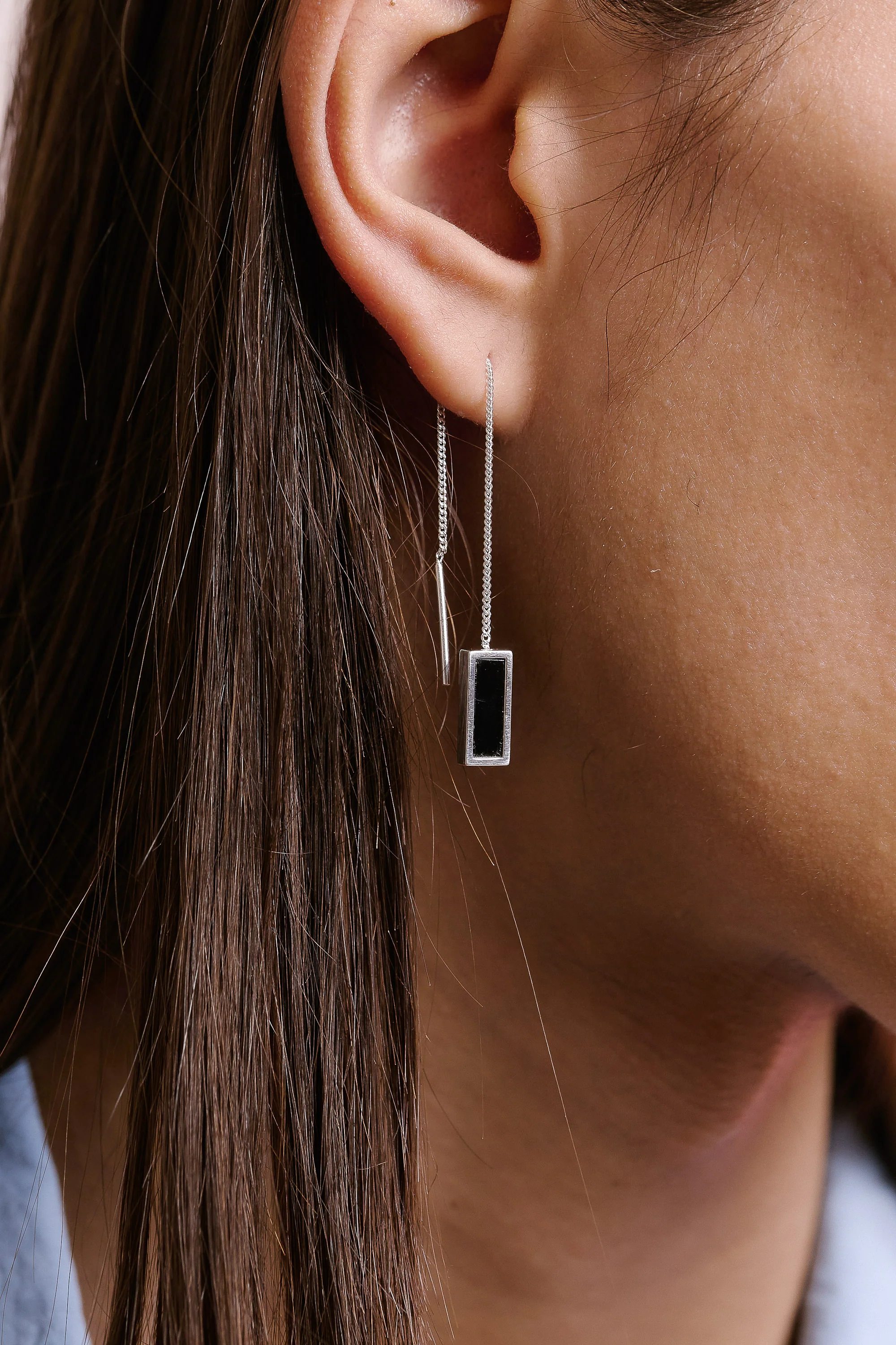 BAR CHAIN EARRING - Image 2