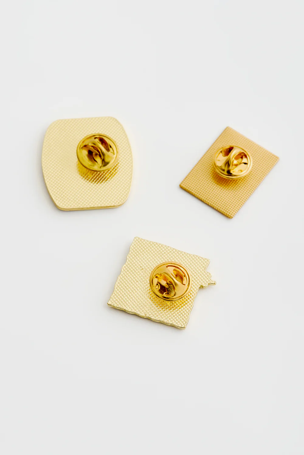 COLLECTION OF PINS - Image 3