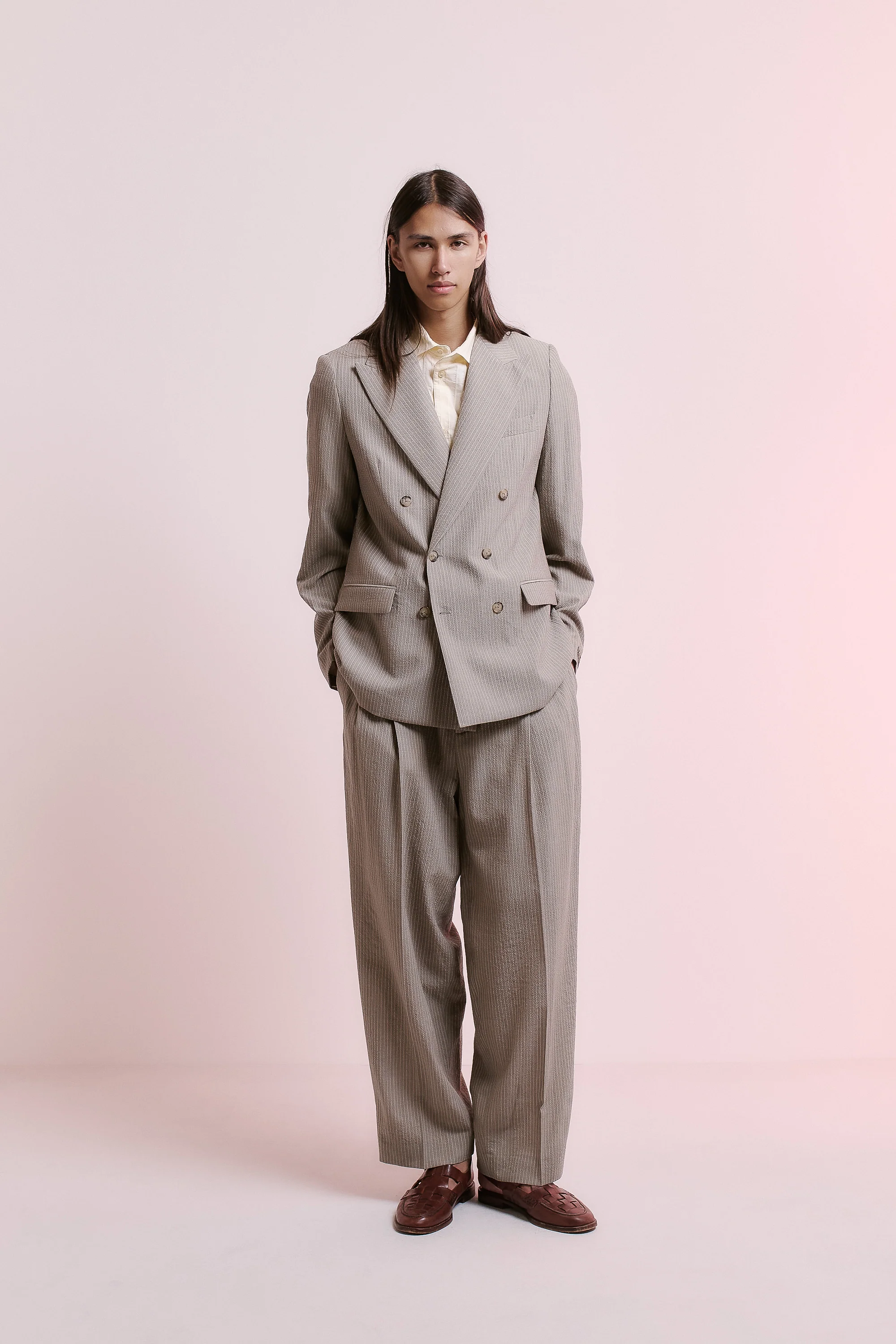 DOUBLE BREASTED PEAK BLAZER