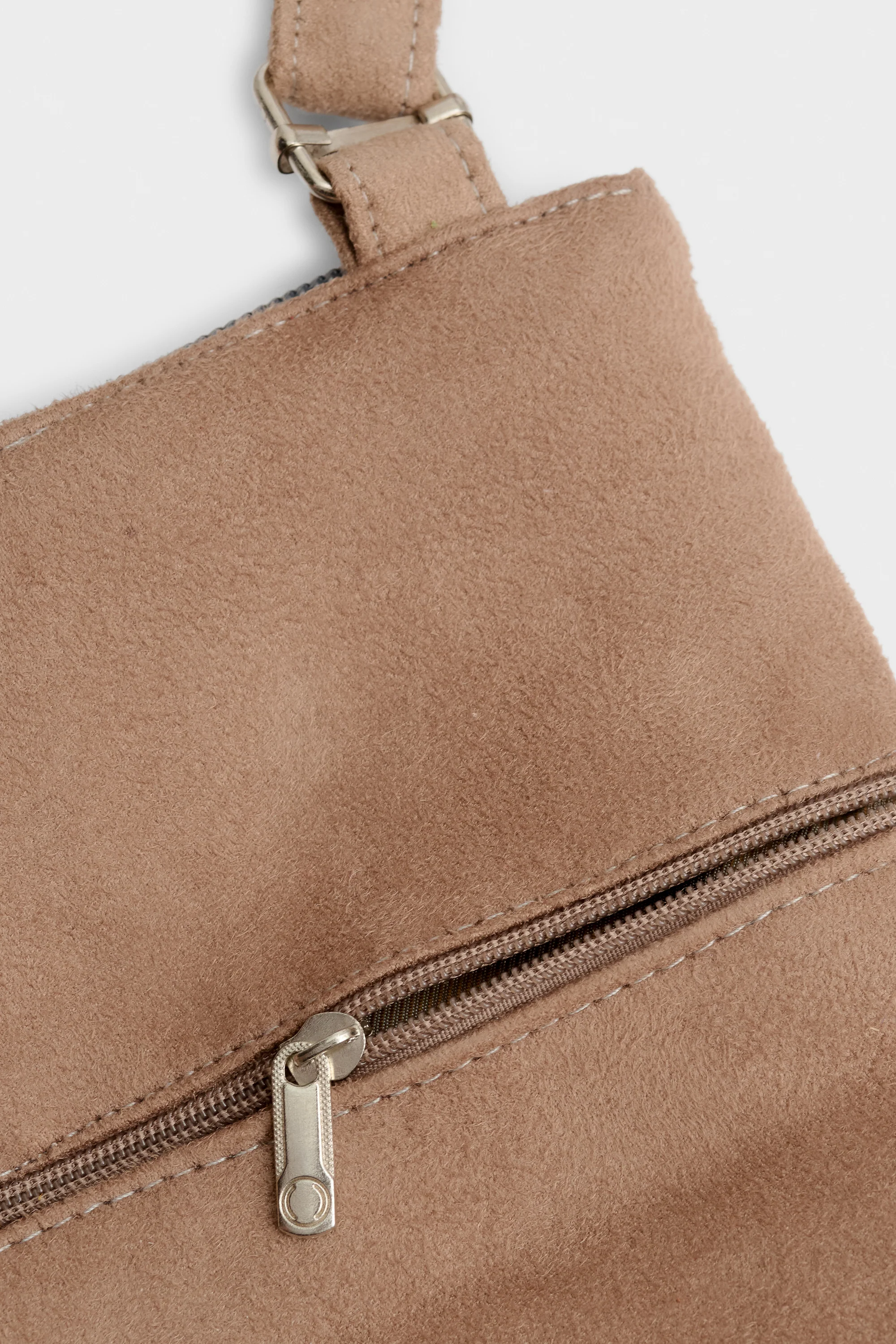Embroidered Shoulder Pouch - Image 4