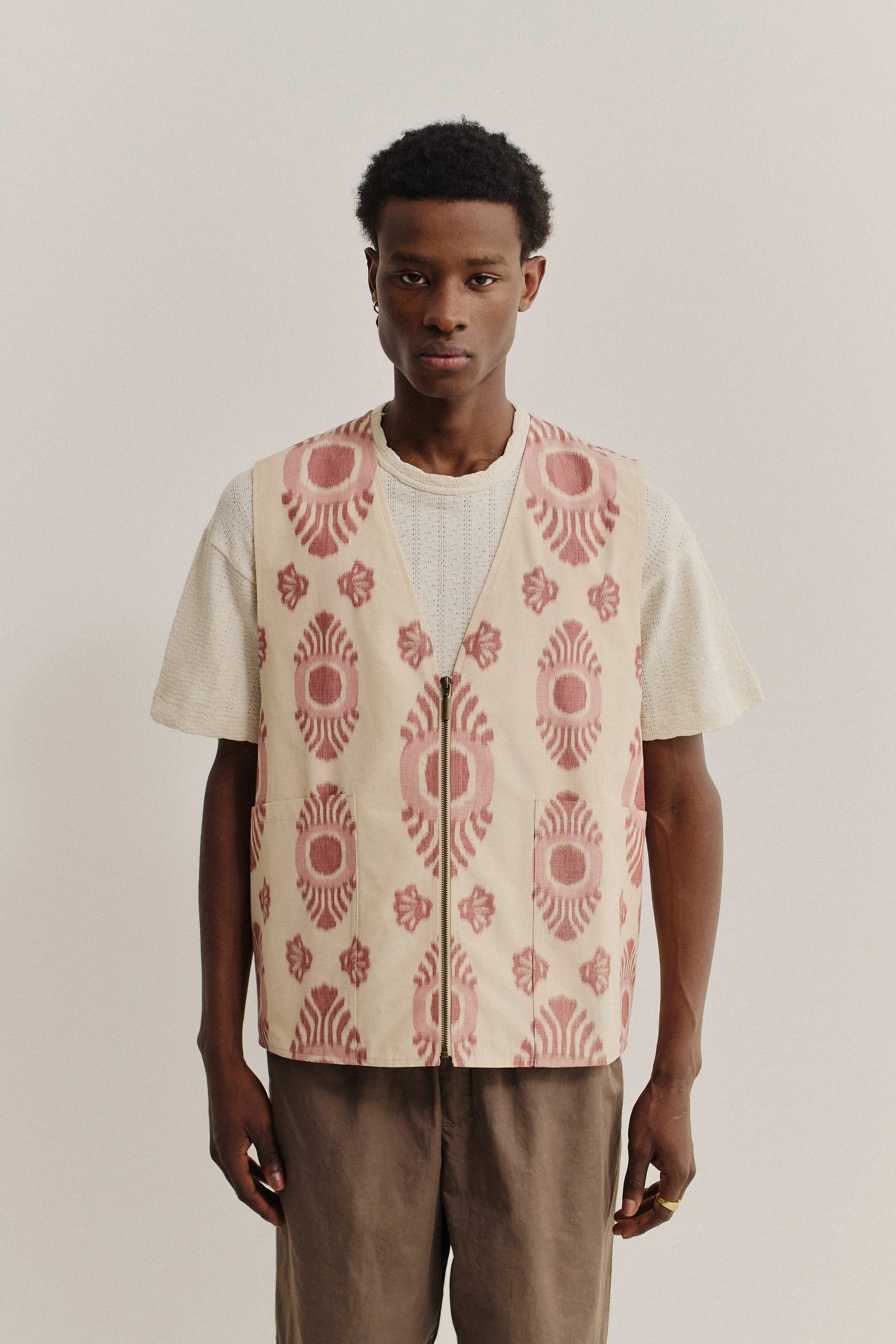 KALIRO ZIP VEST - Image 3