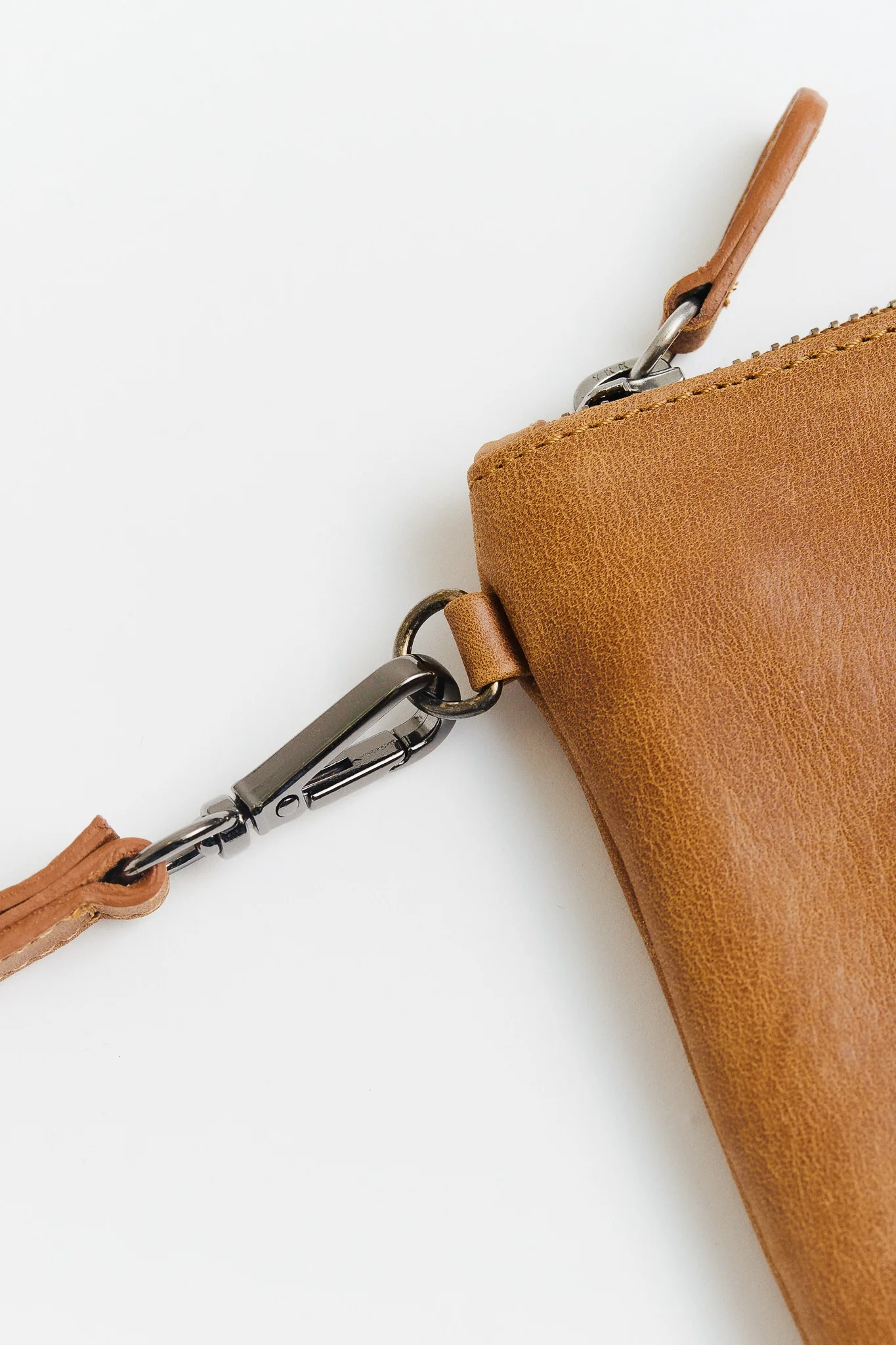 LEATHER POUCH - Image 3