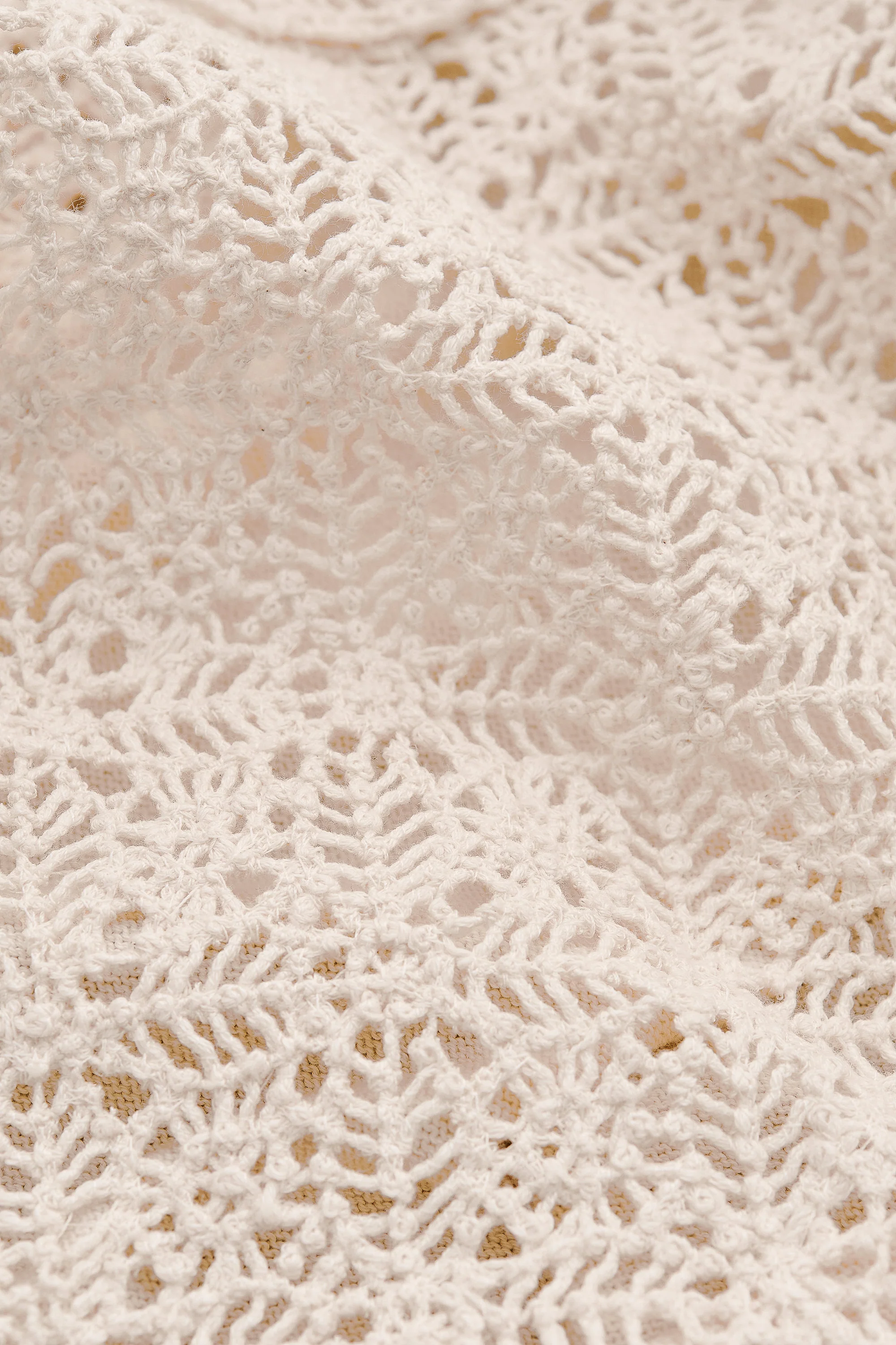 LECCE LACE VEST - Image 4