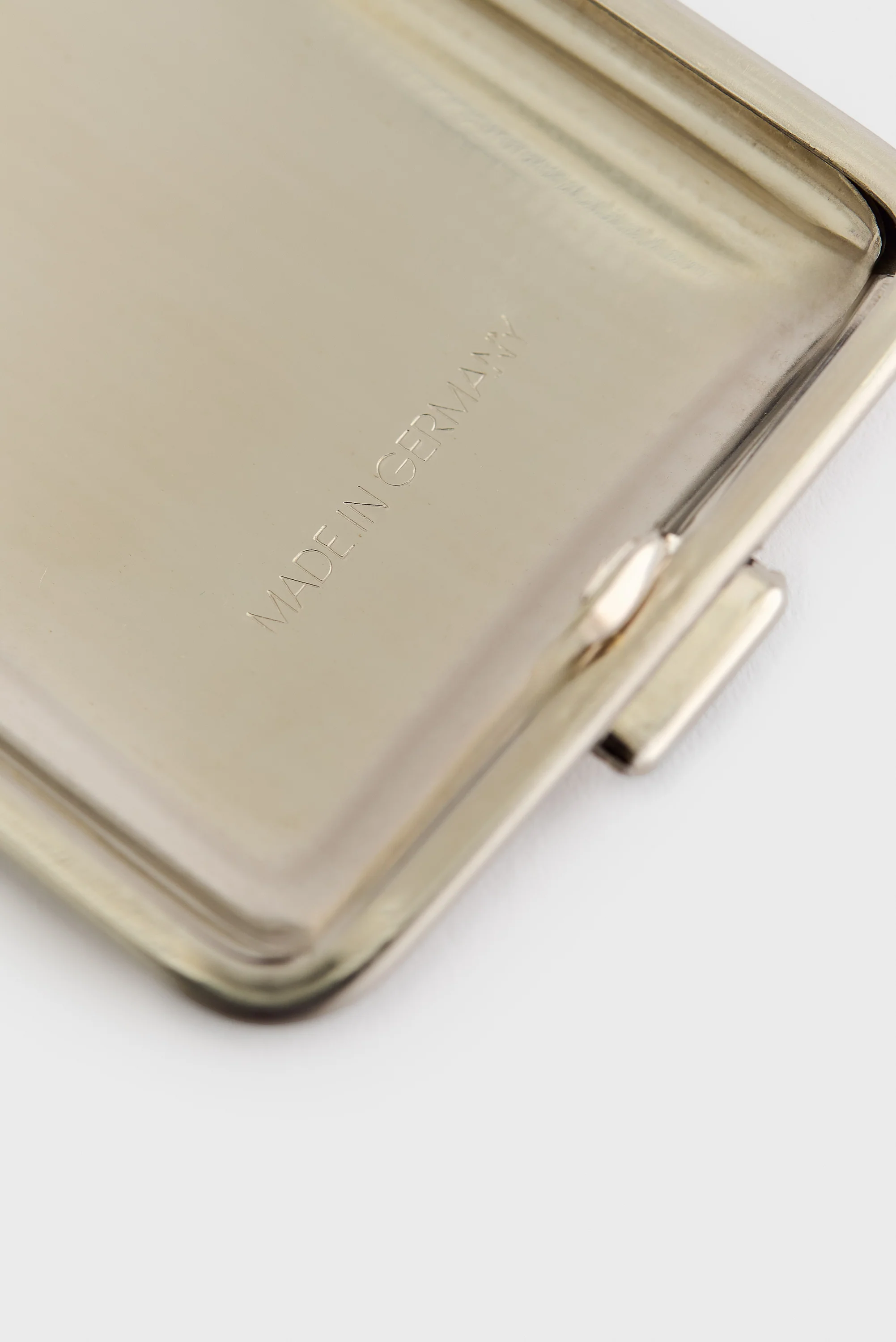 MATCH CASE - Image 4