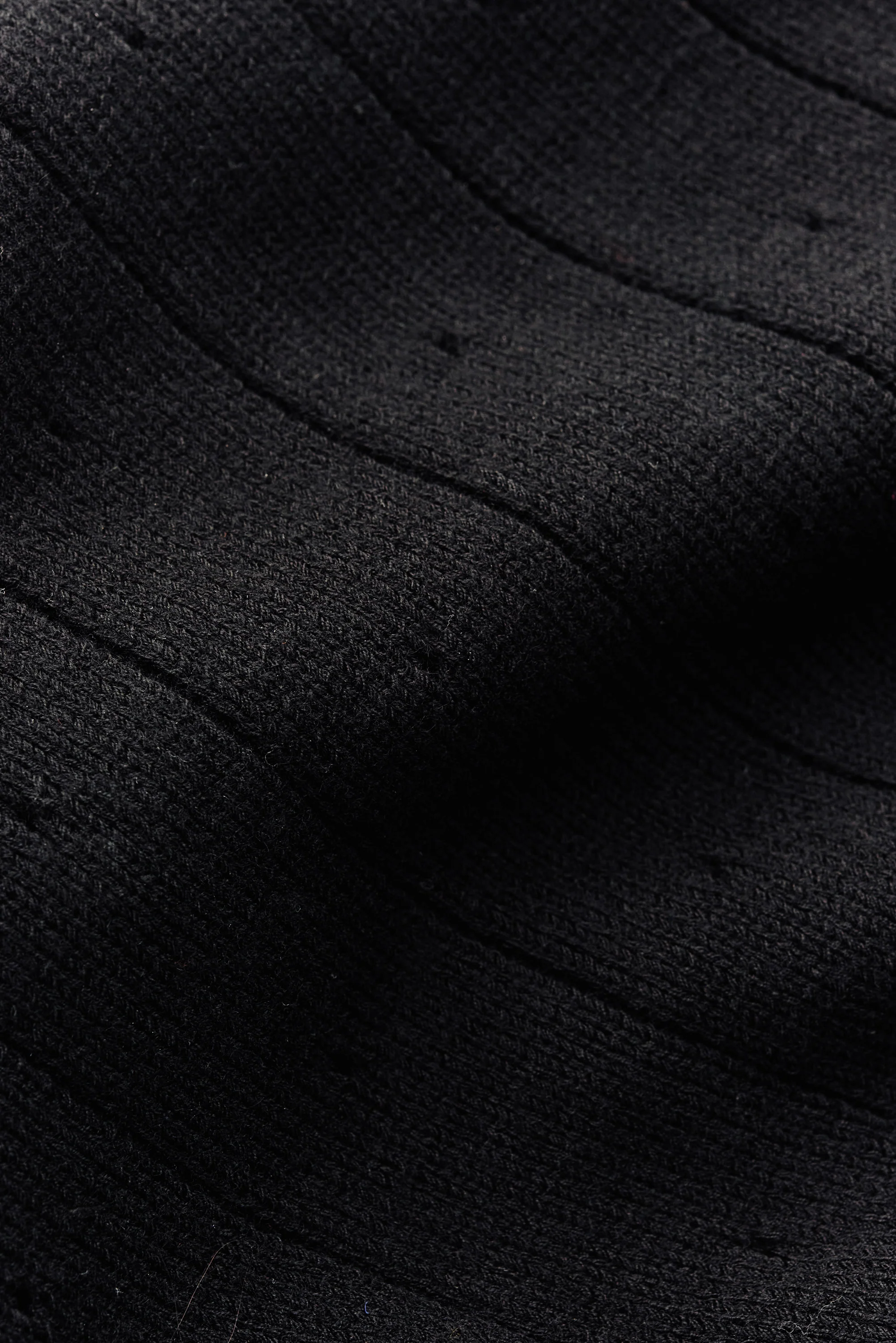 MERU KNIT VEST - Image 4