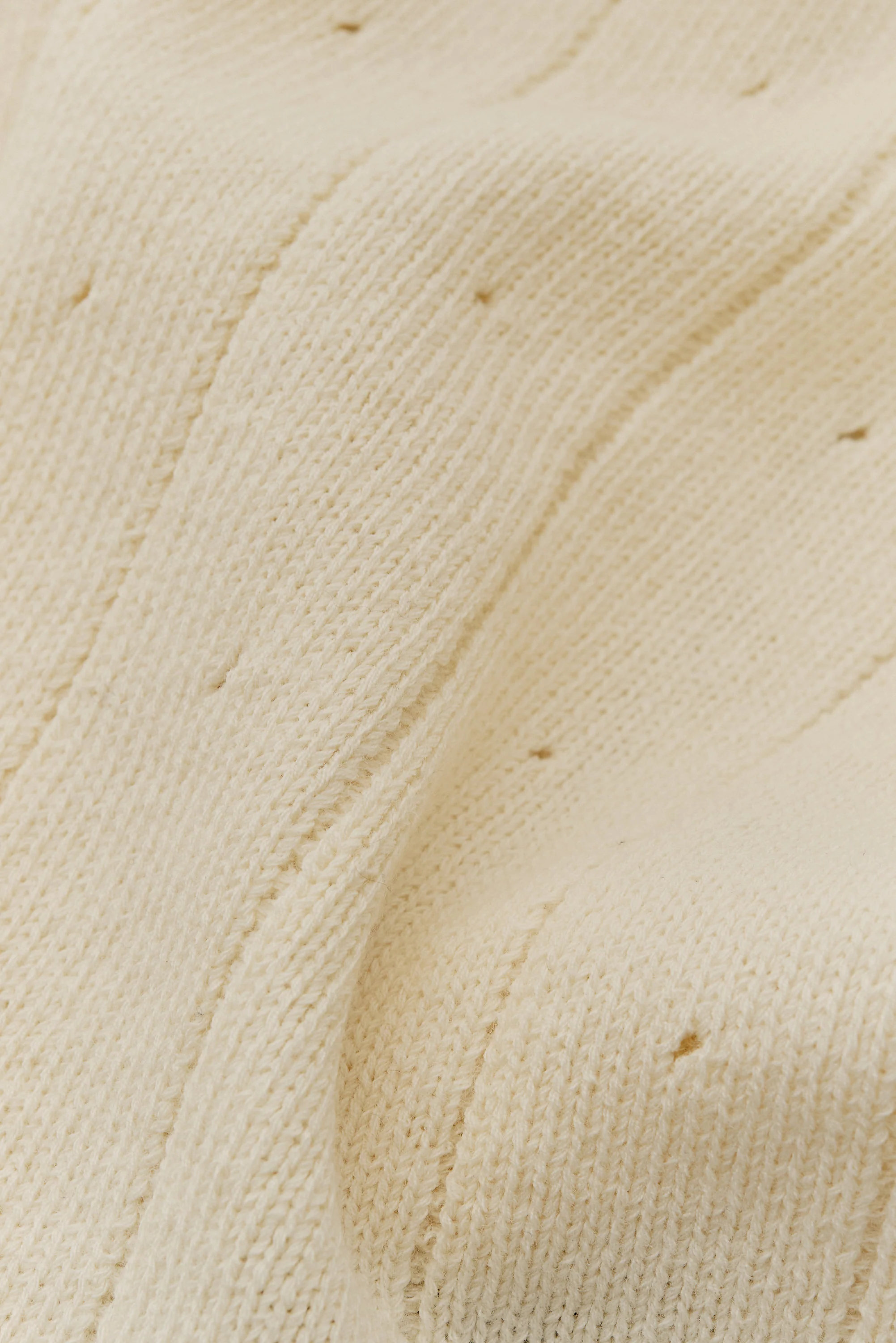 MERU KNIT VEST - Image 5