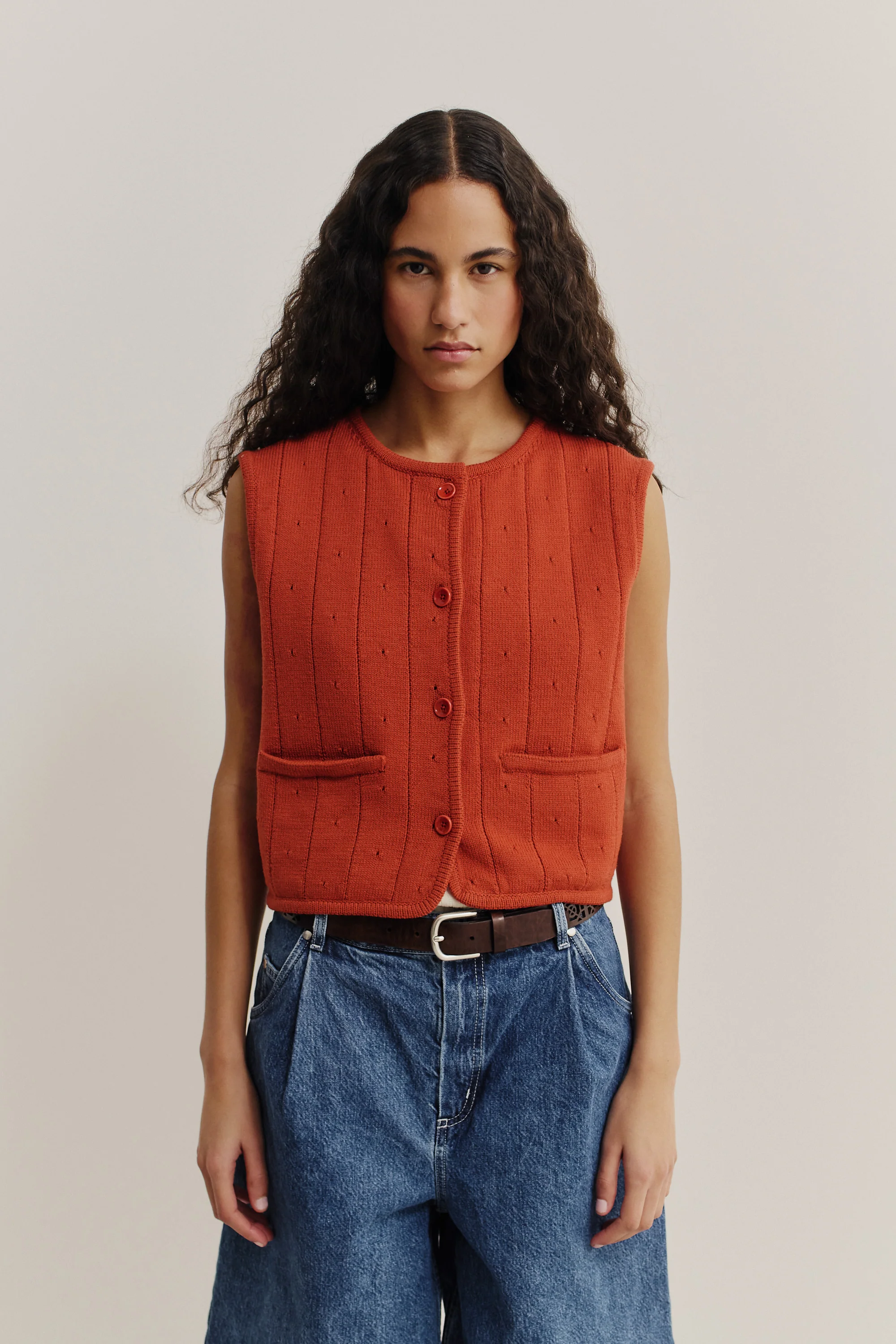 MERU KNIT VEST - Image 3