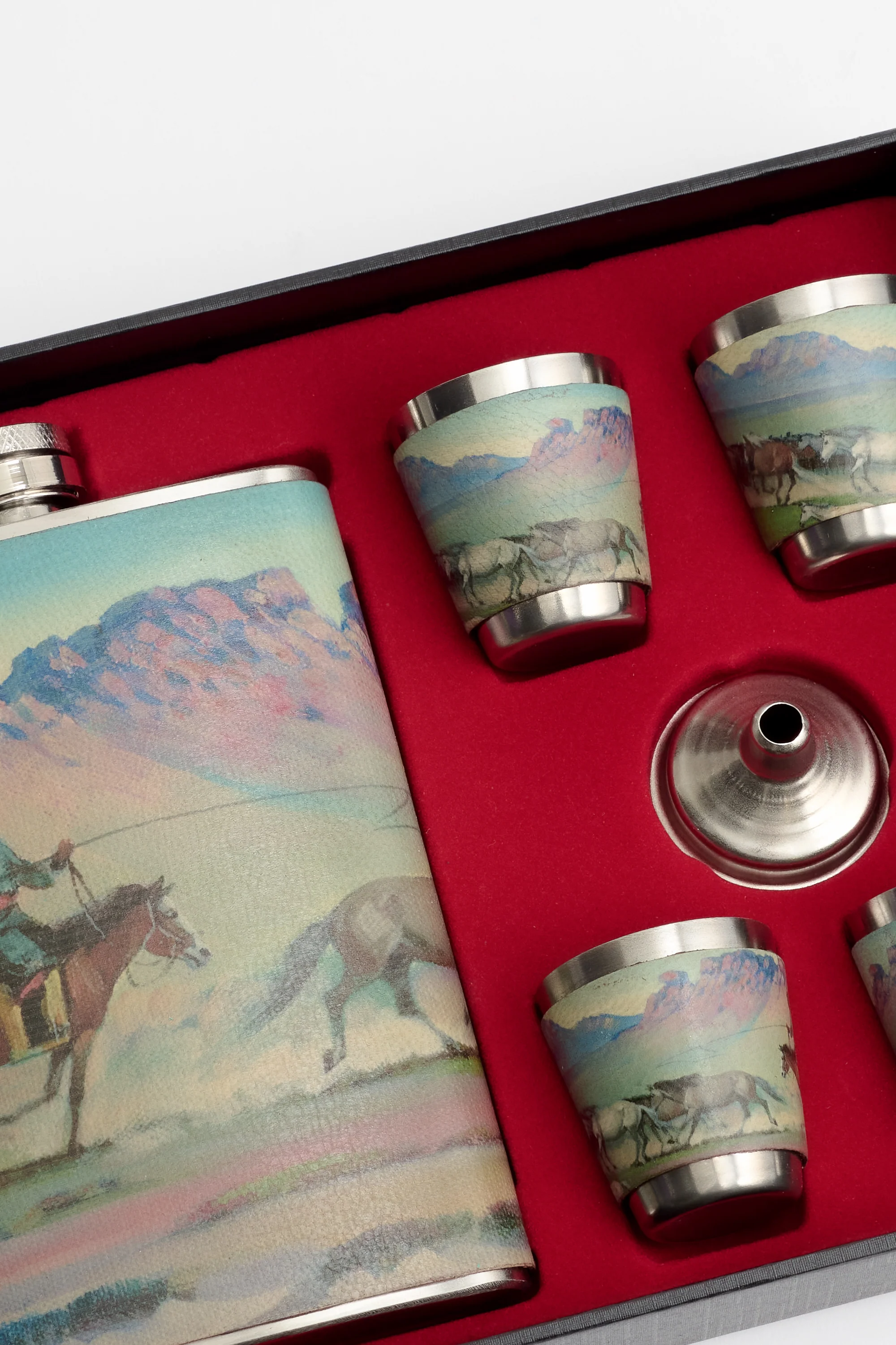 Mongolian Flask Set - Image 3