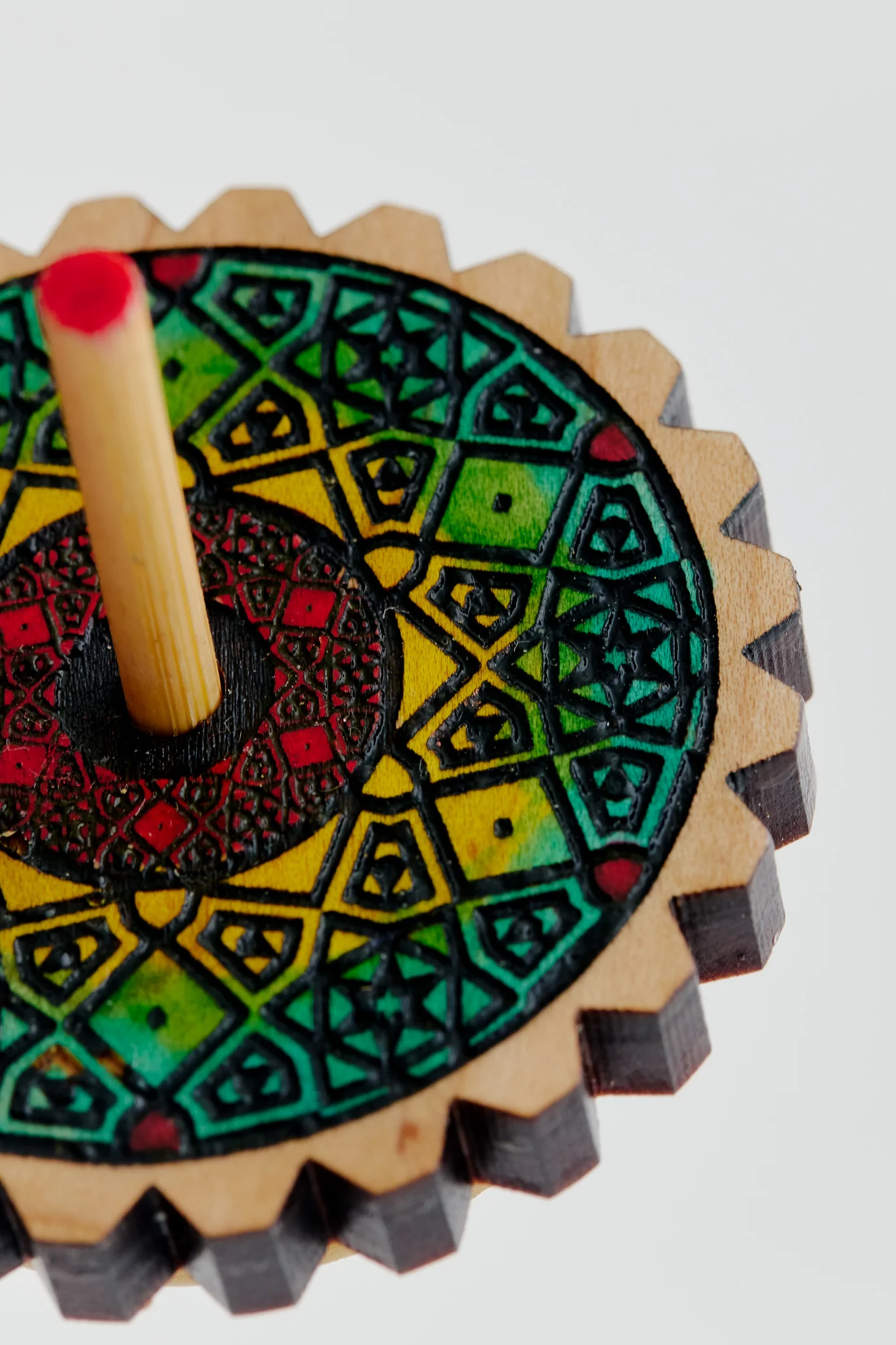 PATTERNED SPINNING TOP - Image 3