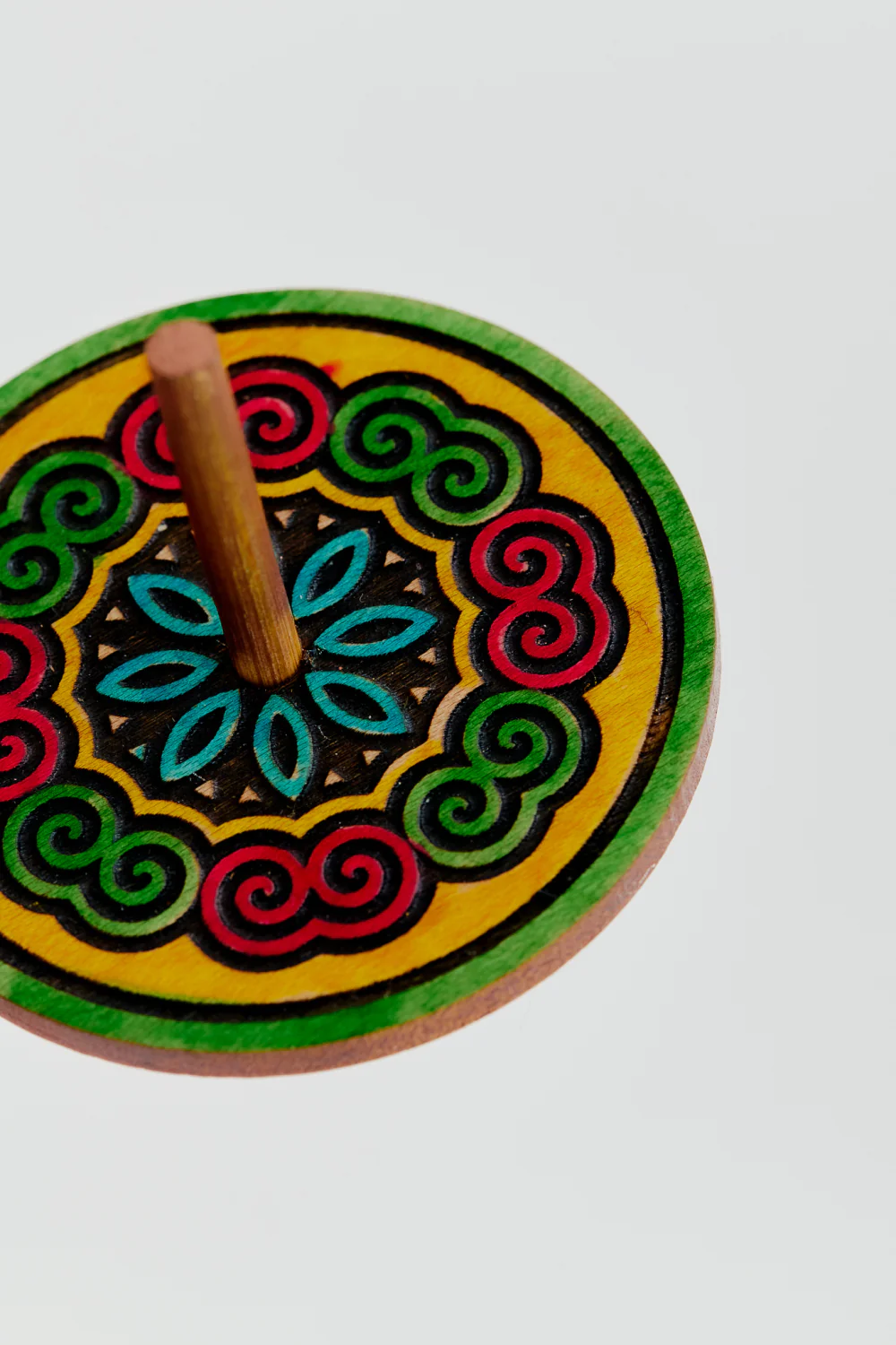 PATTERNED SPINNING TOP - Image 3