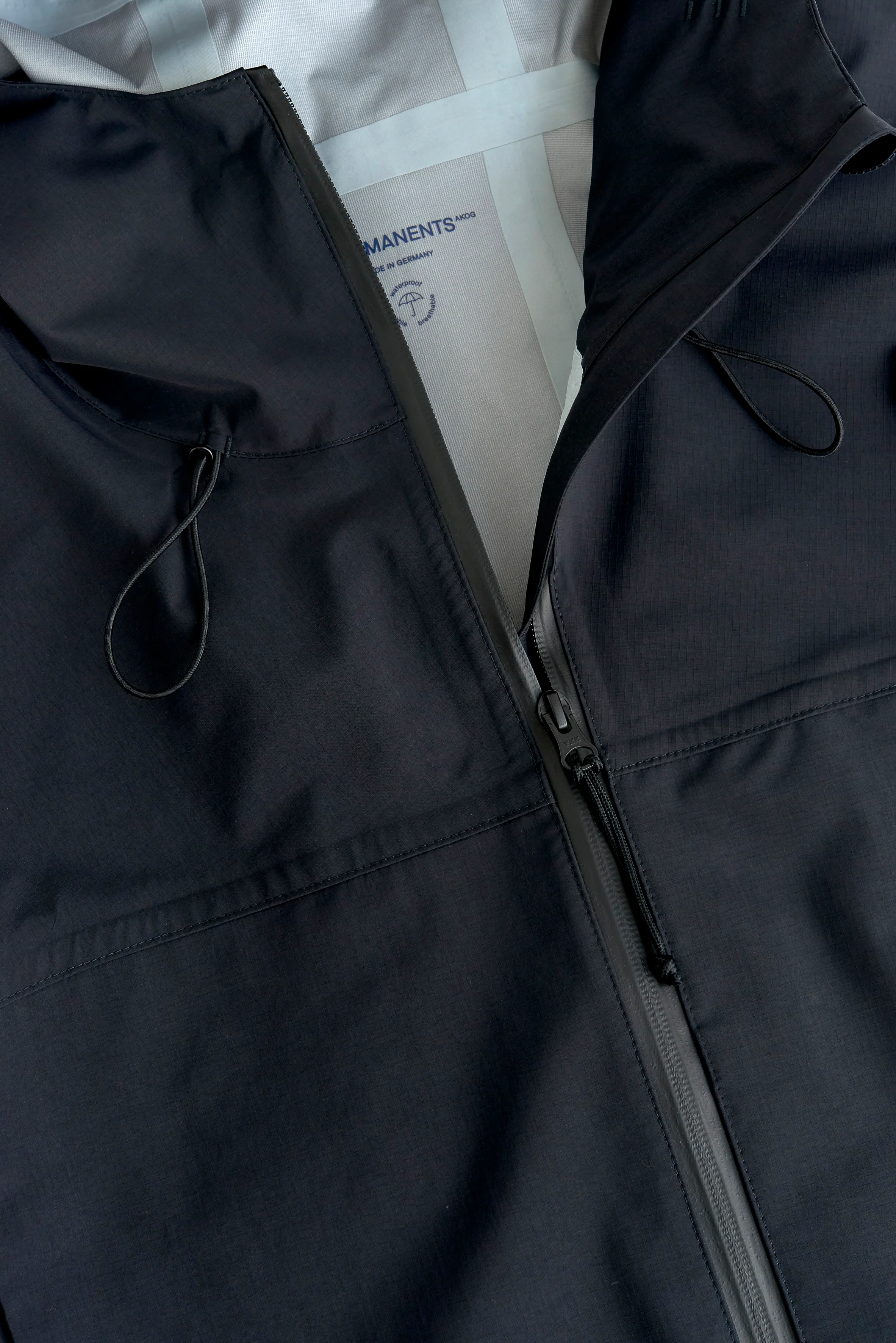 RAIN JACKET - Image 5