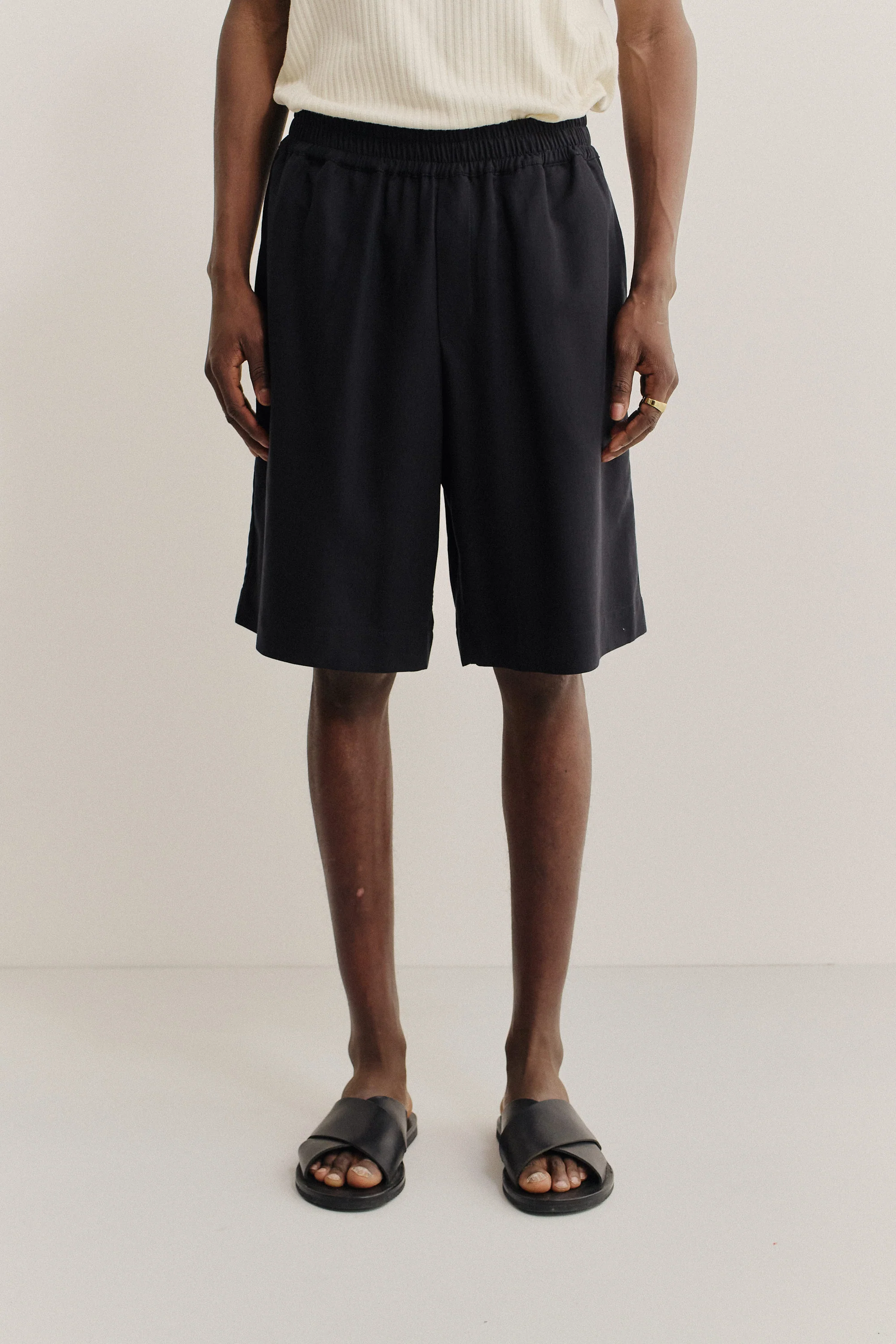 SALEH SHORTS - Image 3