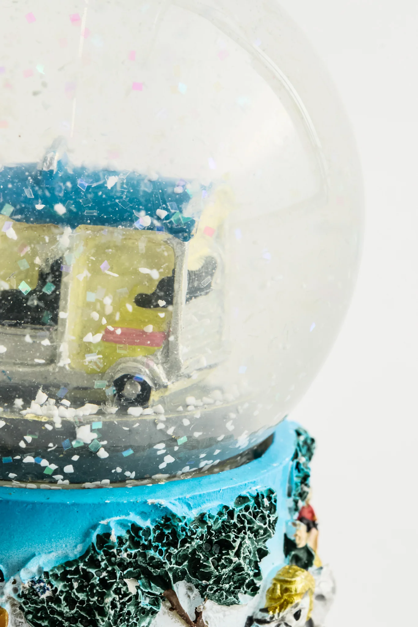 Tuk-Tuk Snow Globe - Image 4