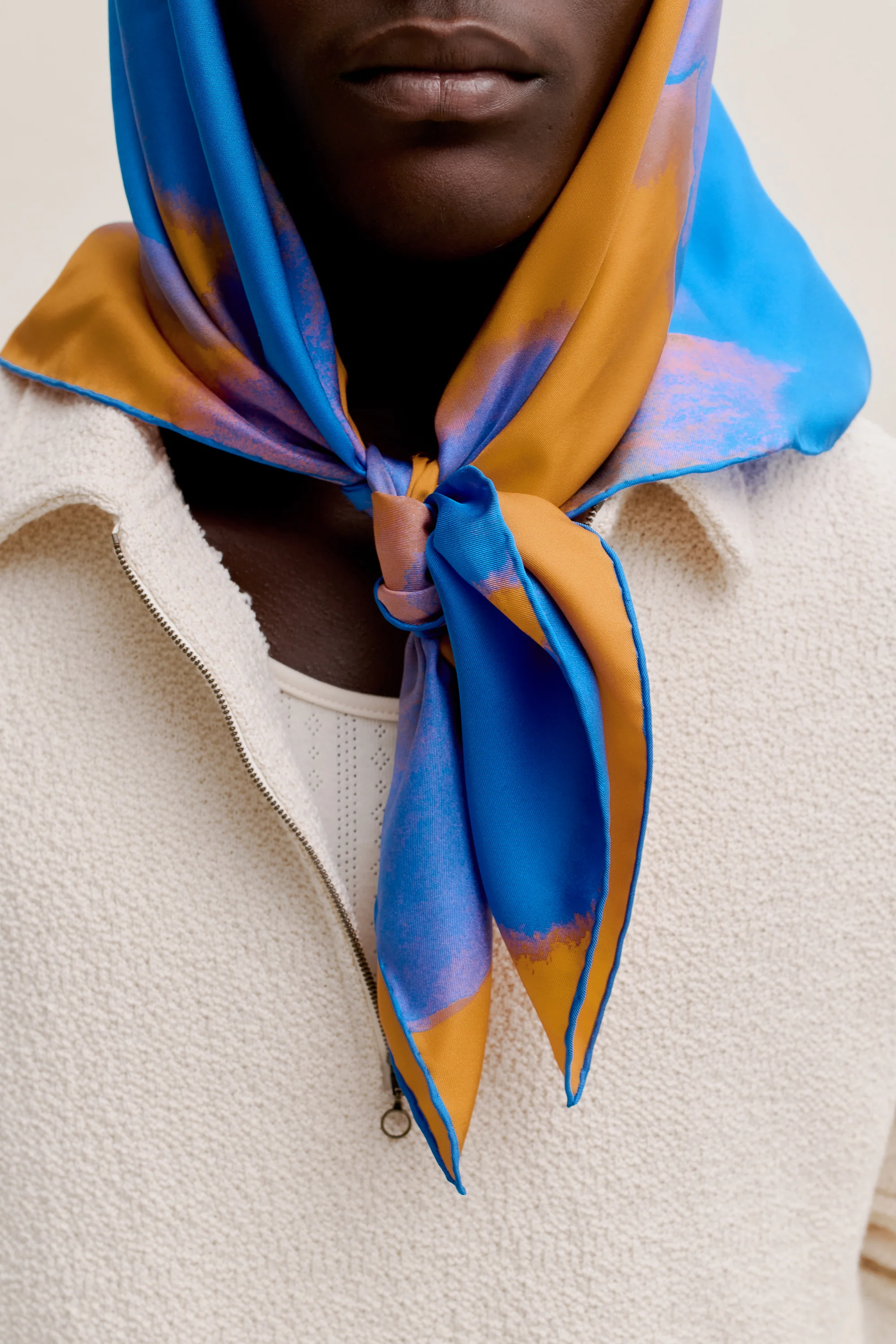 SULIL SILK SCARF - Image 6