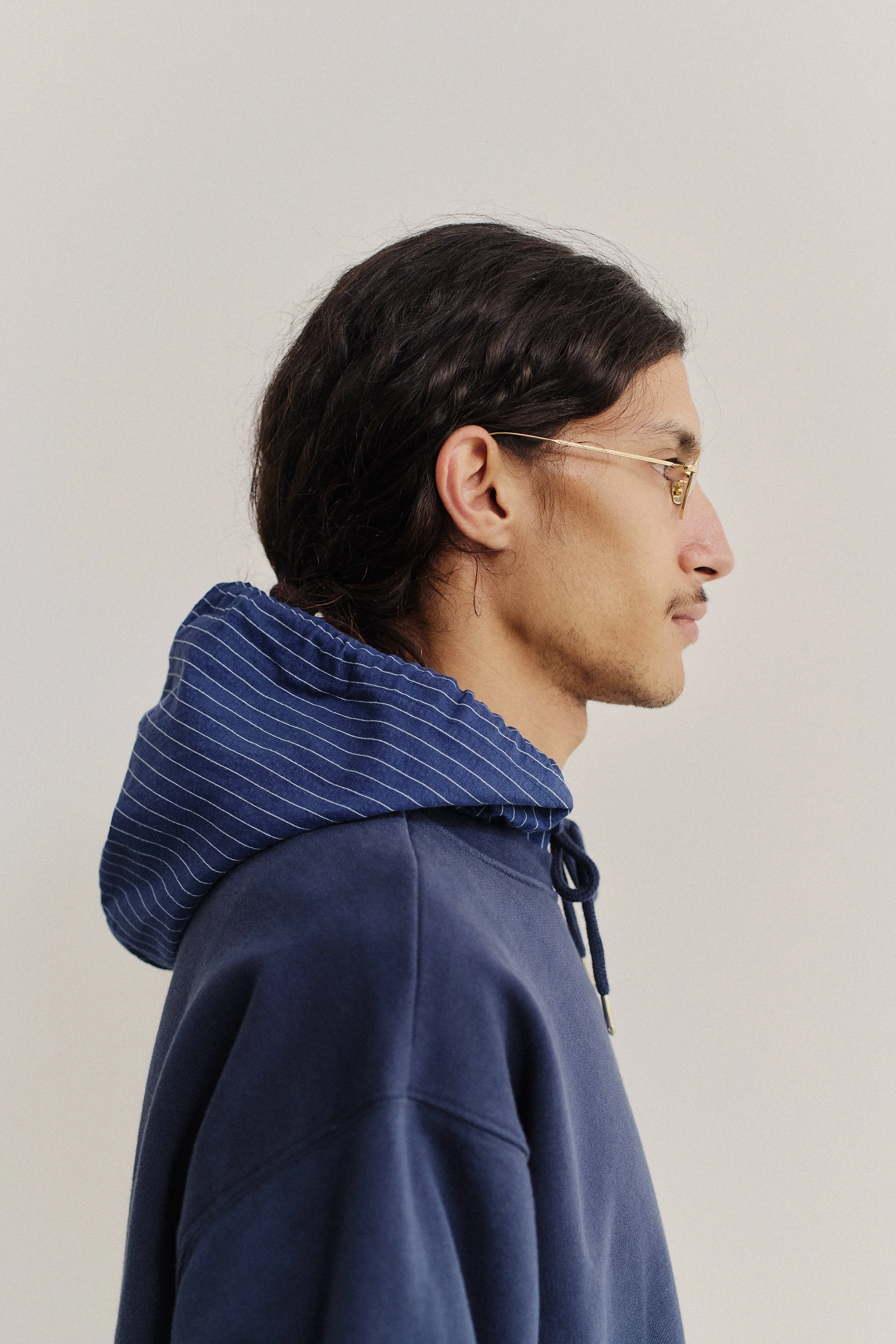 TARI HOODED CREWNECK - Image 4