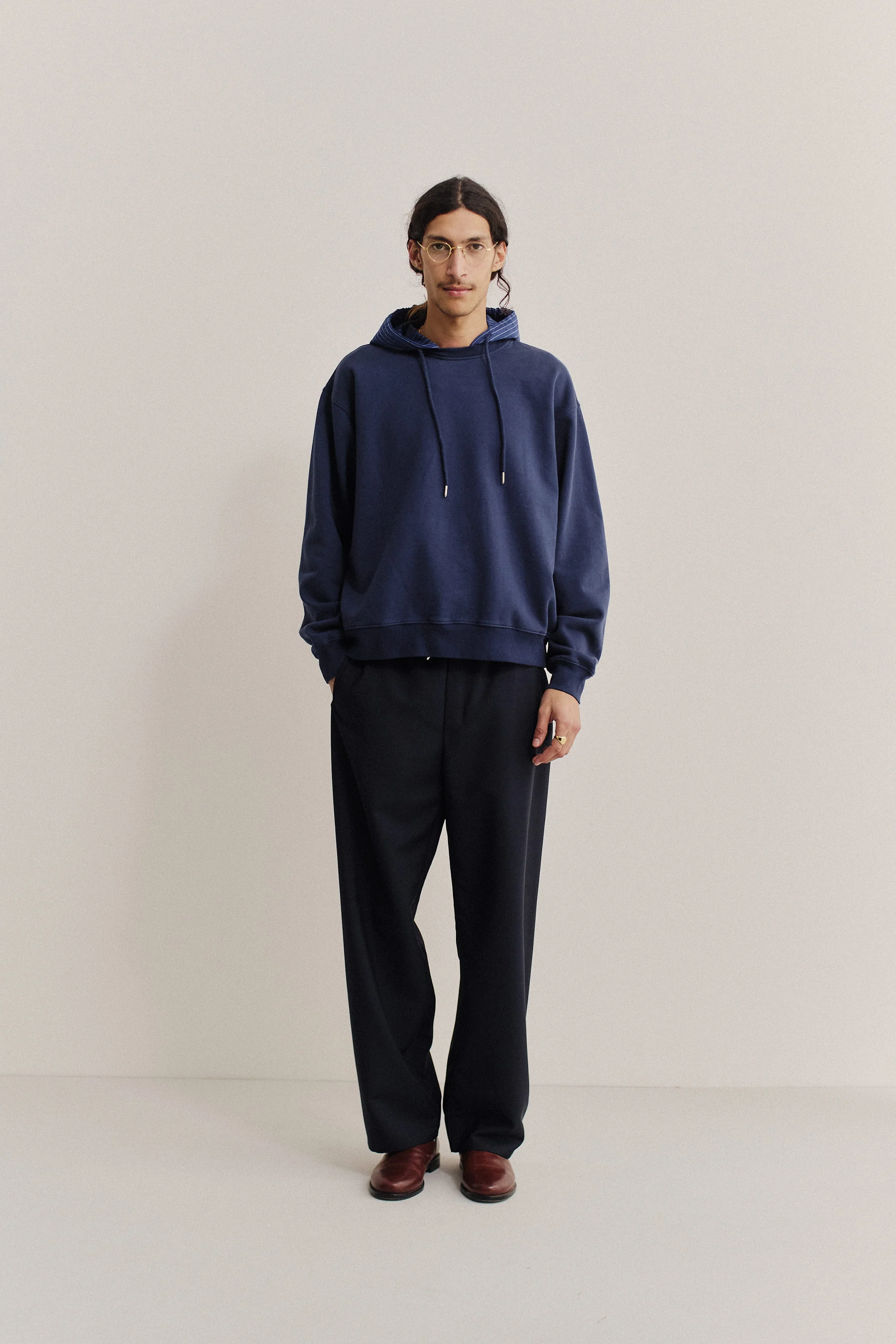 TARI HOODED CREWNECK - Image 5