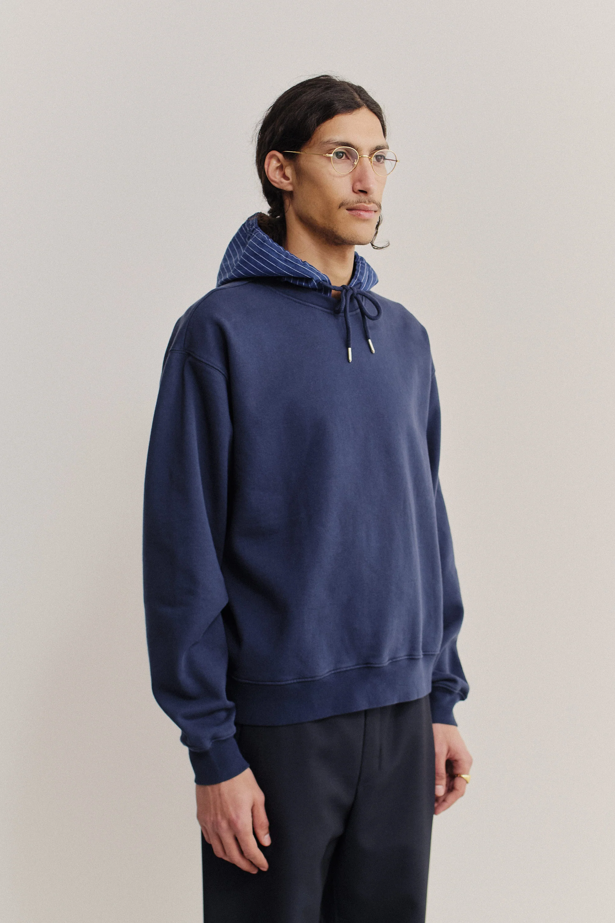 TARI HOODED CREWNECK - Image 6