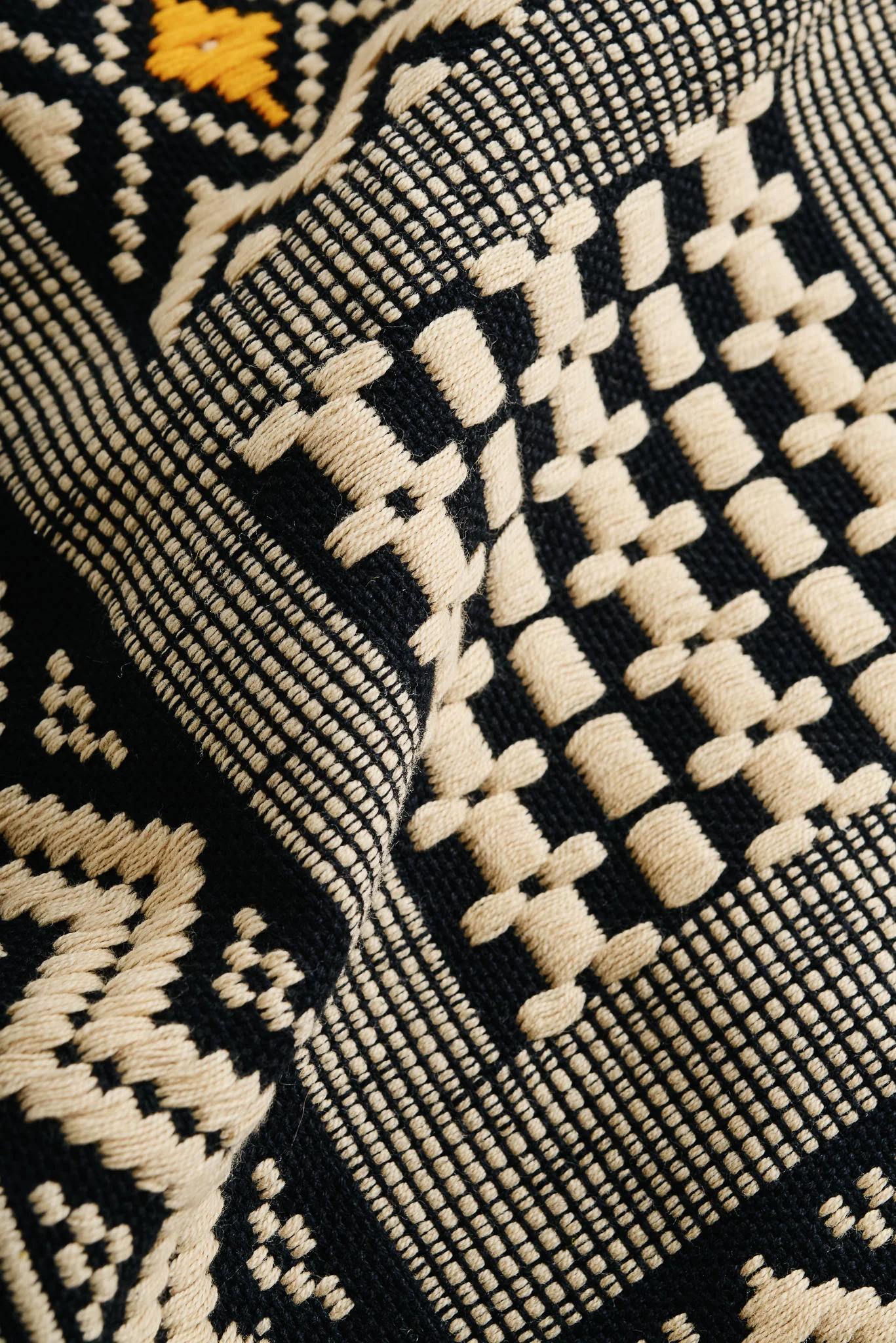 Dumbura Cushion Cover - Image 7