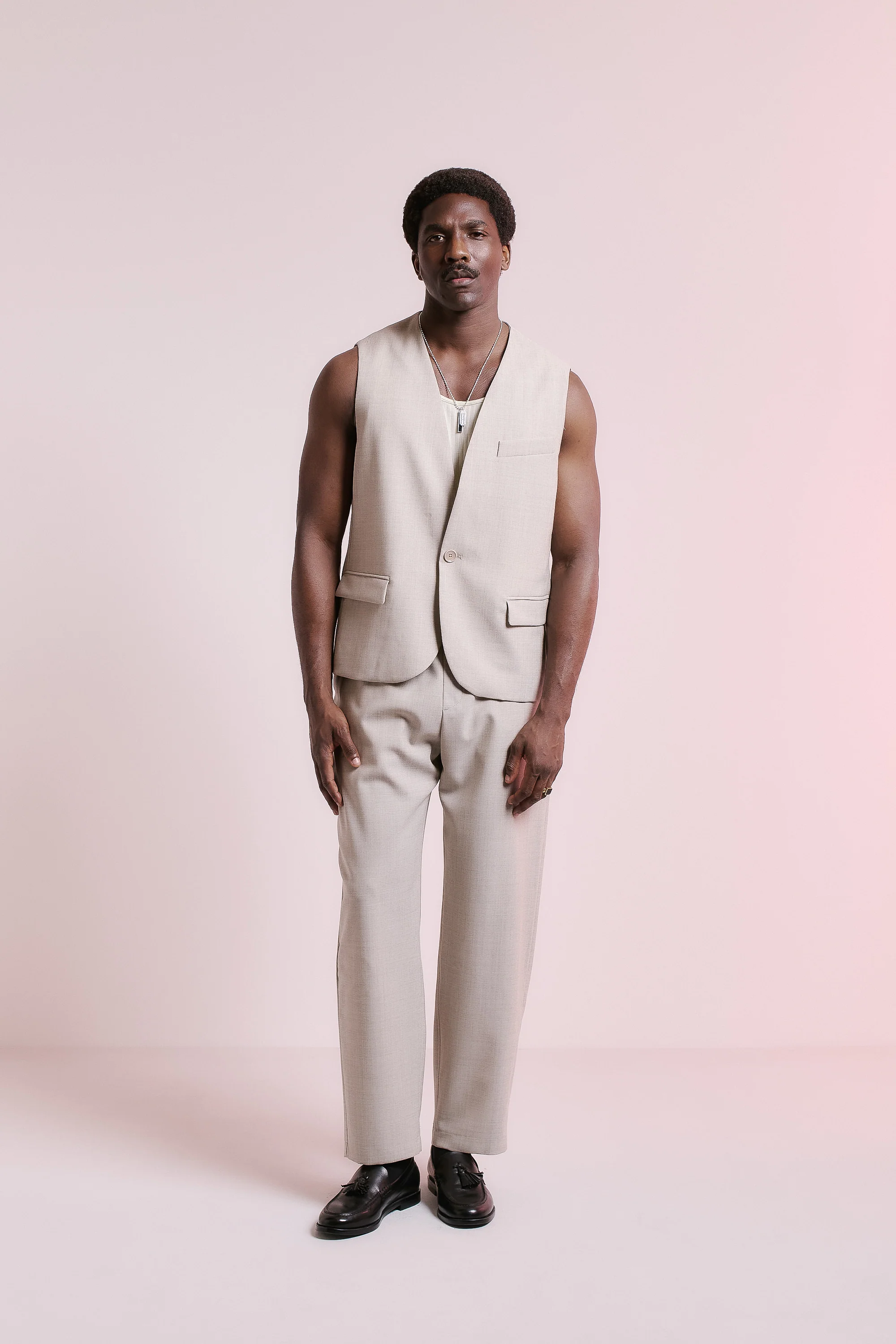 VARESE TAILORED VEST - Image 3
