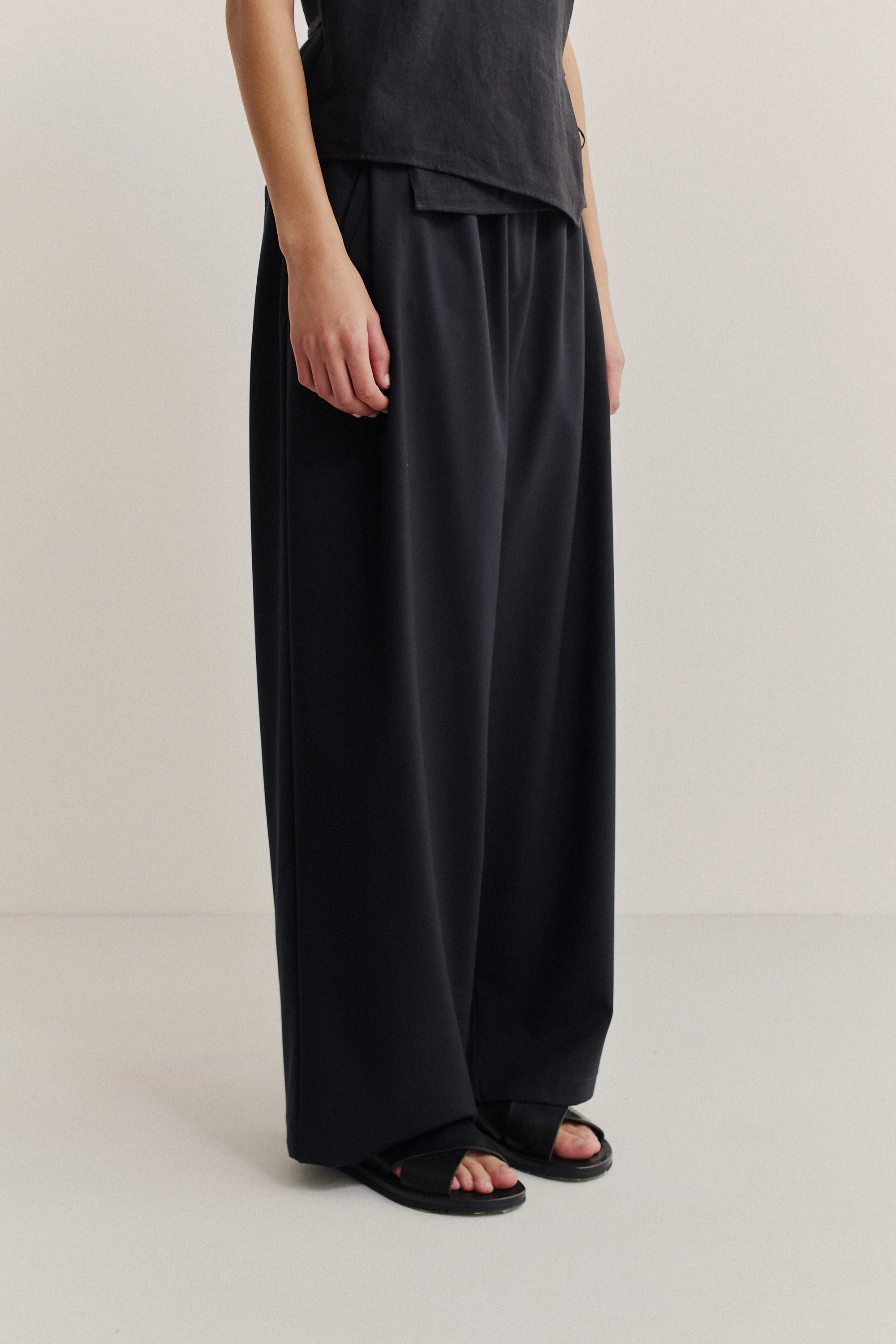 WEWA WIDE TROUSERS - Image 9